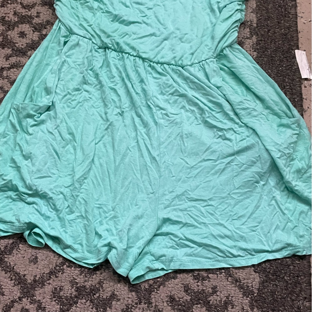 Used condition, color me red jumper - Picture 14 of 16